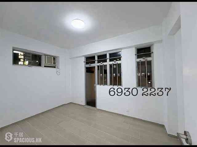 Wan Chai - 5, Sharp Street West 01