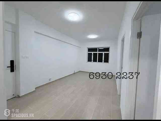 Wan Chai - 5, Sharp Street West 04