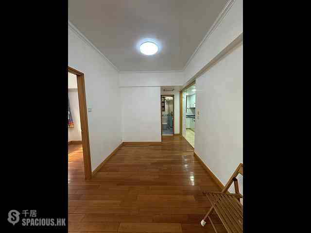 Wan Chai - Wai Tak Building 02