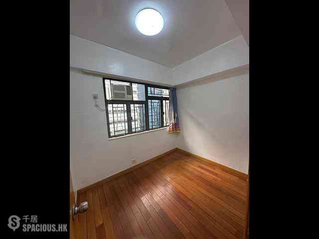 Wan Chai - Wai Tak Building 05