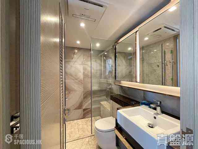 Tseung Kwan O - The Wings Ocean Wings Block 7A 03