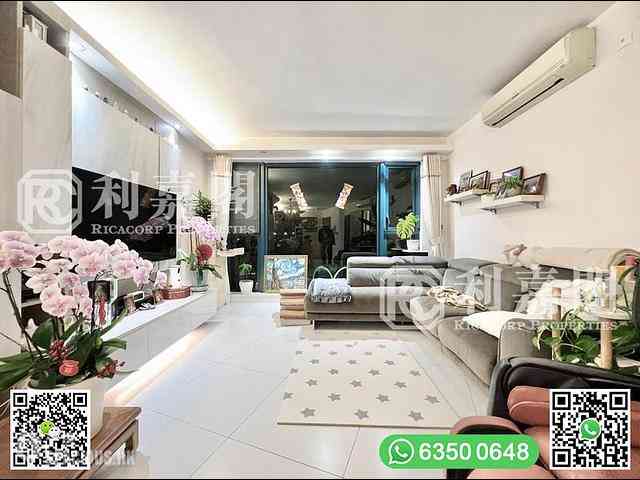 Clear Water Bay - Hillview Court 01