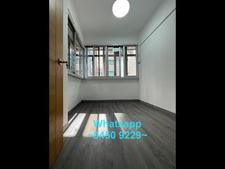 Sheung Wan - 304, Queen's Road Central 04