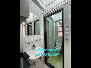 Sheung Wan - 304, Queen's Road Central 09