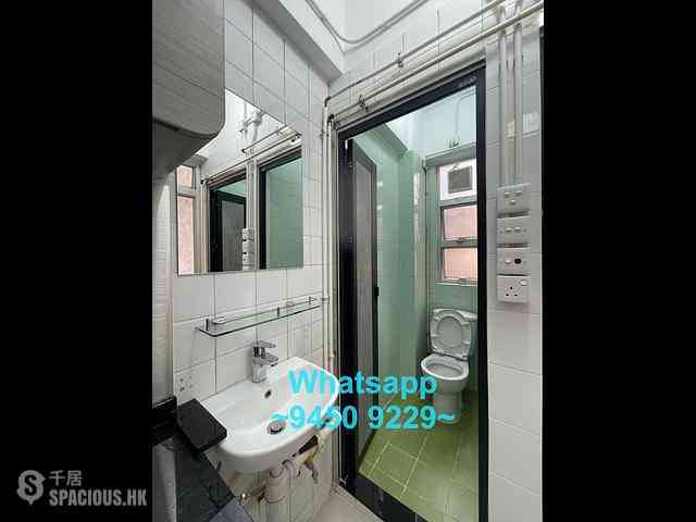 Sheung Wan - 304, Queen's Road Central 09
