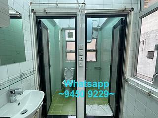 Sheung Wan - 304, Queen's Road Central 12