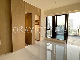 Sai Ying Pun - The Queens 02