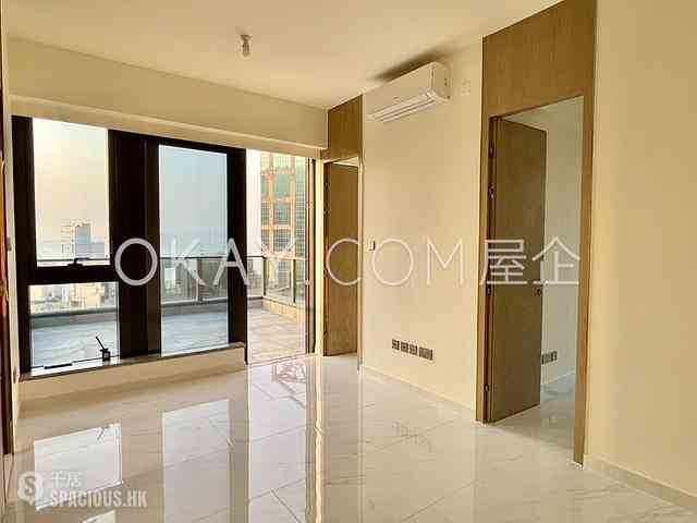 Sai Ying Pun - The Queens 07