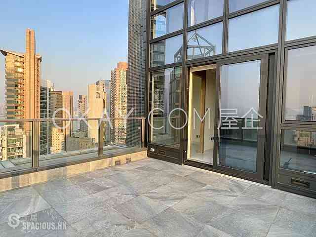 Sai Ying Pun - The Queens 12