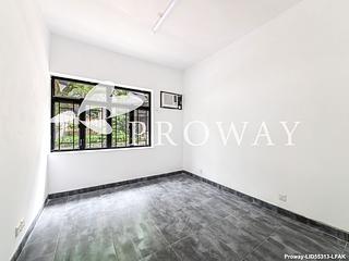 Mid Levels Central - Mackenny Court 07