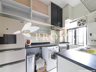 Mid Levels Central - Mackenny Court 08