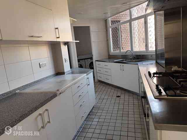 Tai Tam - Hong Kong Parkview Parkview Heights Block 14 09