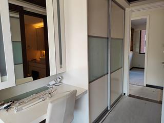 Tai Tam - Hong Kong Parkview Parkview Heights Block 14 06