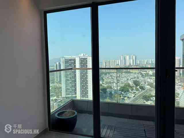 Yuen Long - The Brand 21