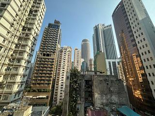 Wan Chai - Kam Tak Mansion 04
