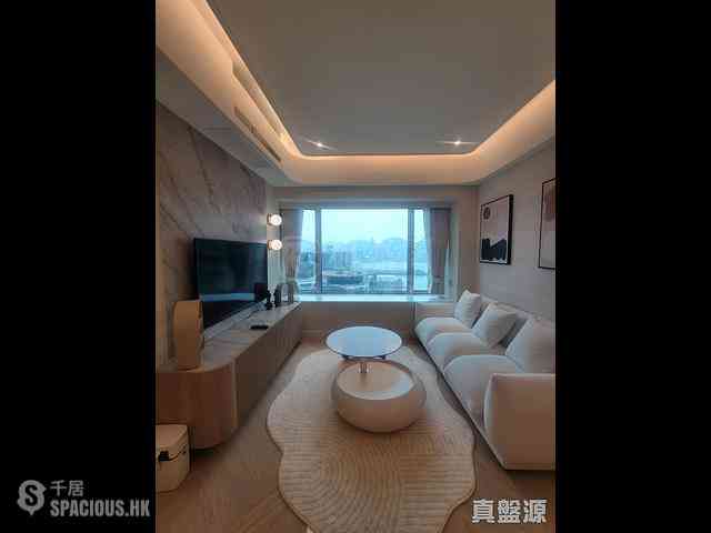 West Kowloon - Sorrento Phase 1 Block 6 03