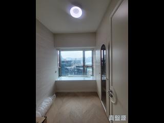 West Kowloon - Sorrento Phase 1 Block 6 06