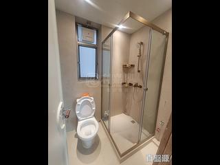 West Kowloon - Sorrento Phase 1 Block 6 08