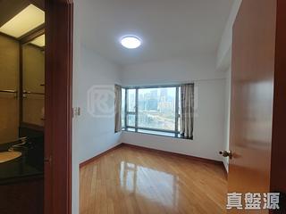 West Kowloon - Sorrento Phase 1 Block 6 05
