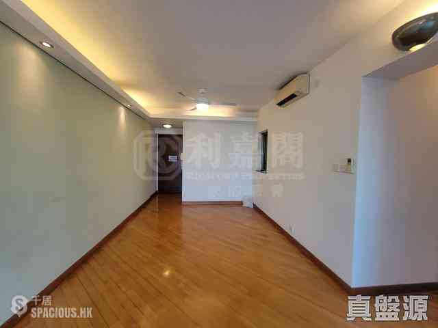 West Kowloon - Sorrento Phase 1 Block 6 02