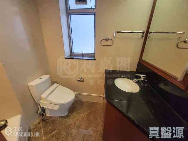 West Kowloon - Sorrento Phase 1 Block 6 10