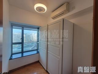 West Kowloon - Sorrento Phase 1 Block 6 08