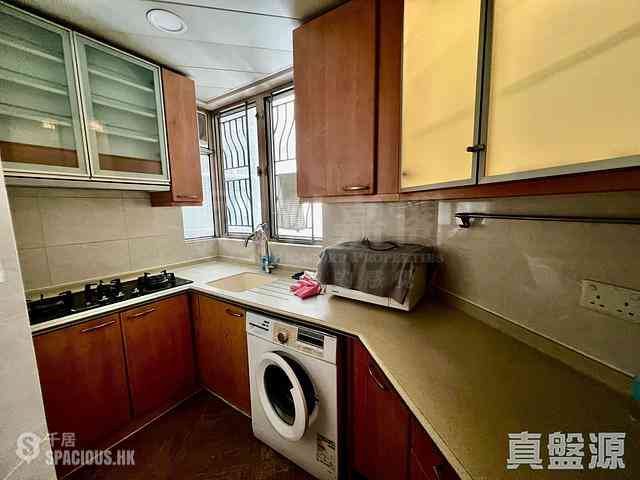 West Kowloon - Sorrento Phase 1 Block 5 03