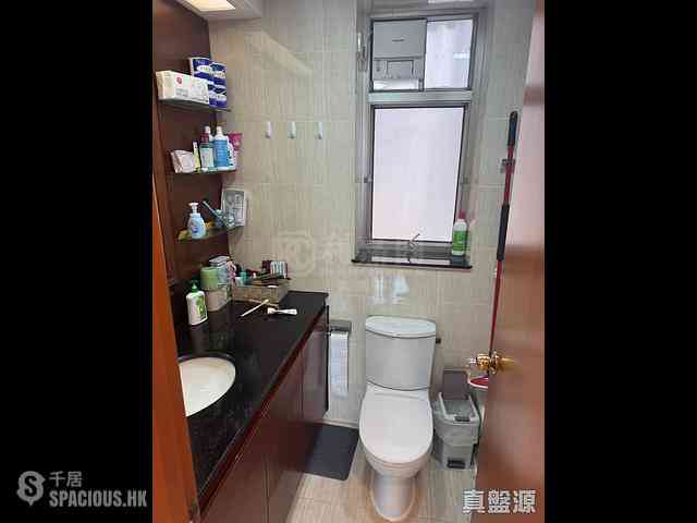 West Kowloon - Sorrento Phase 1 Block 5 10