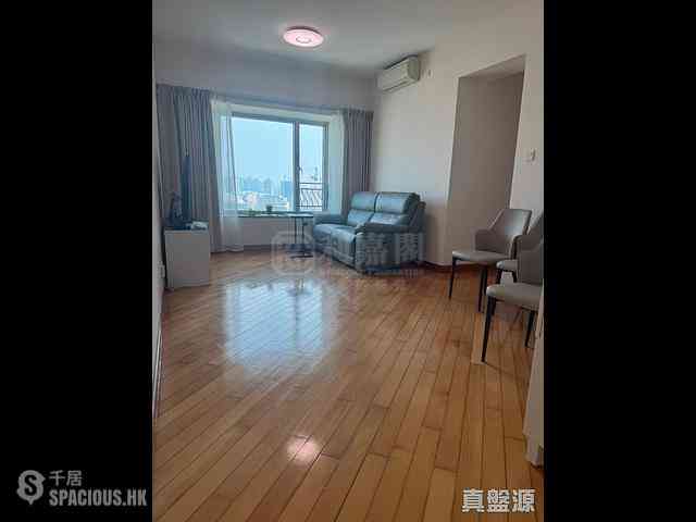 West Kowloon - Sorrento Phase 1 Block 5 01