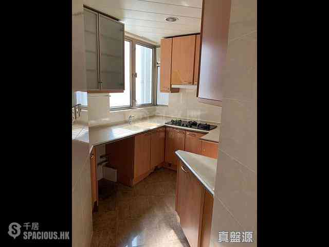 West Kowloon - Sorrento Phase 1 Block 5 08