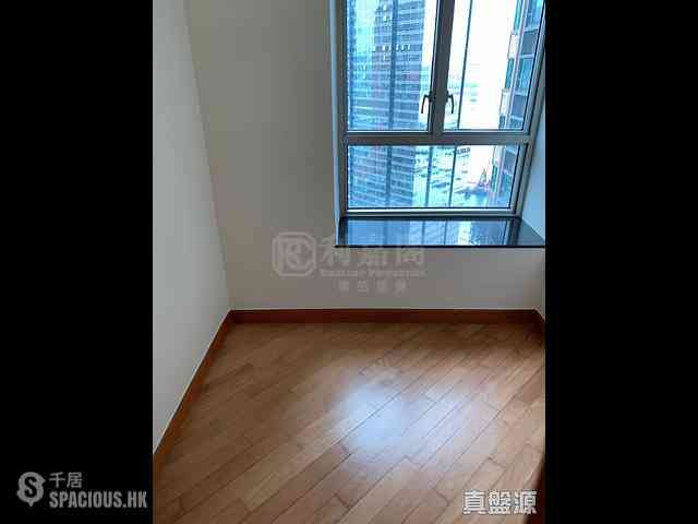 West Kowloon - Sorrento Phase 1 Block 5 05