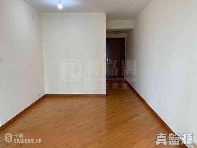 West Kowloon - Sorrento Phase 1 Block 5 01