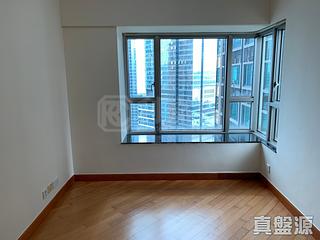 West Kowloon - Sorrento Phase 1 Block 5 02