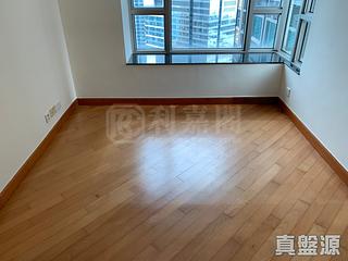 West Kowloon - Sorrento Phase 1 Block 5 06
