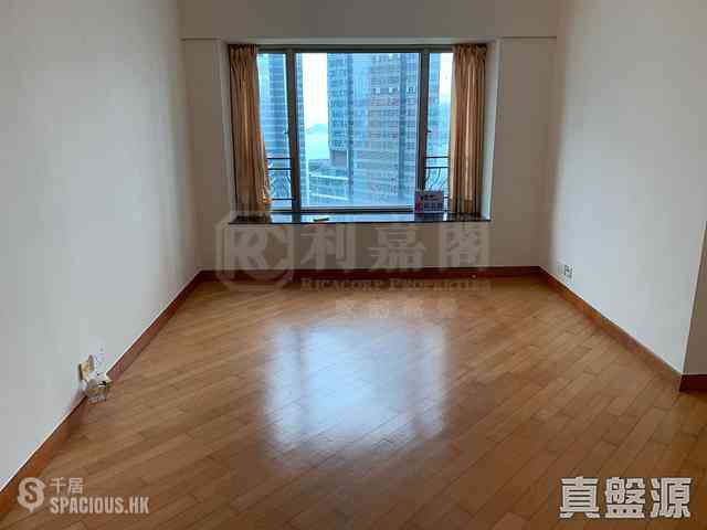 West Kowloon - Sorrento Phase 1 Block 5 03