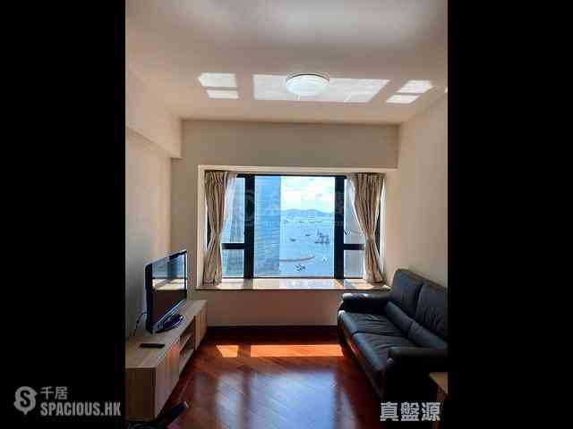 West Kowloon - The Arch Star Tower (Block 2) 01