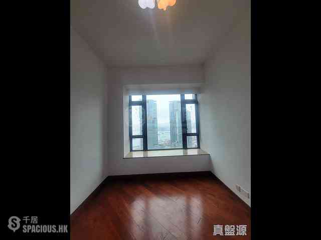 West Kowloon - The Arch Moon Tower (Block 2A) 06