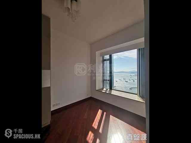 West Kowloon - The Arch Moon Tower (Block 2A) 09