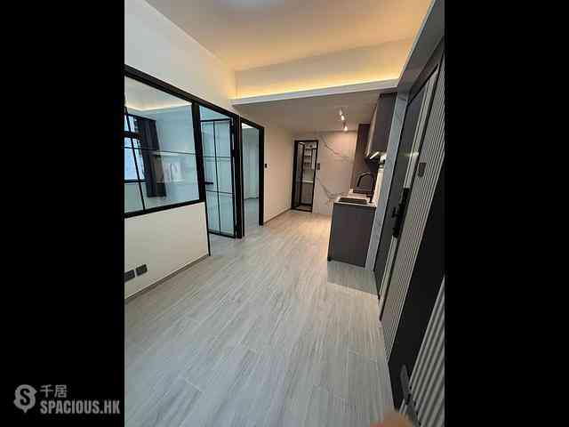 Sai Ying Pun - Samtoh Building 02