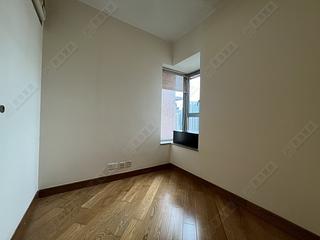 Tai Kok Tsui - Harbour Green Tower 6 06
