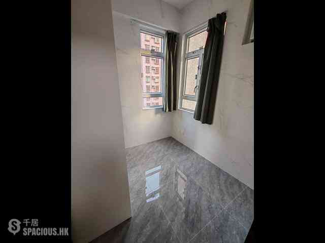Sai Ying Pun - Wing Sing Court 03