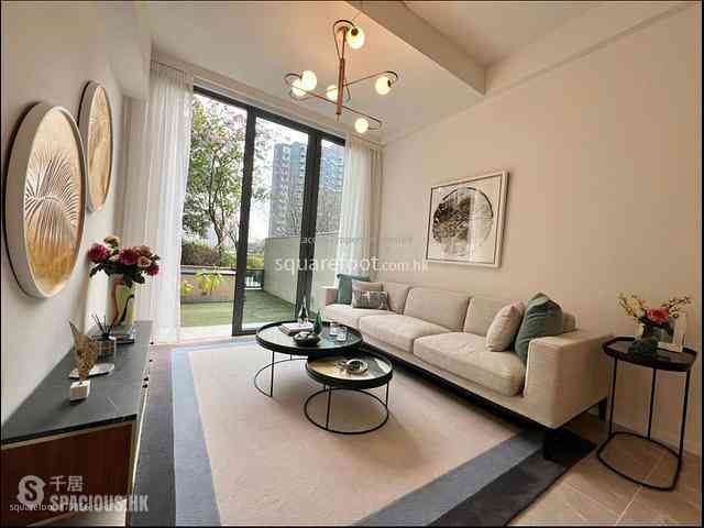Gold Coast / So Kwun Wat - Oma Oma 02