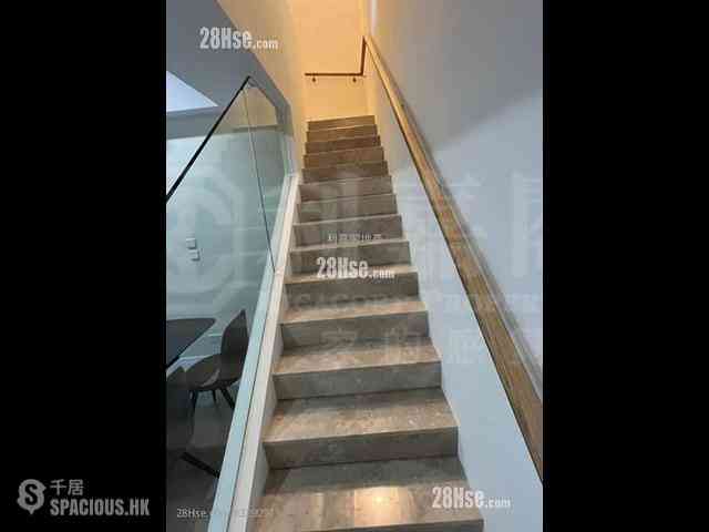Gold Coast / So Kwun Wat - Oma Oma 05