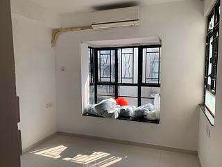 Wan Chai - Kwong Wah Building 06