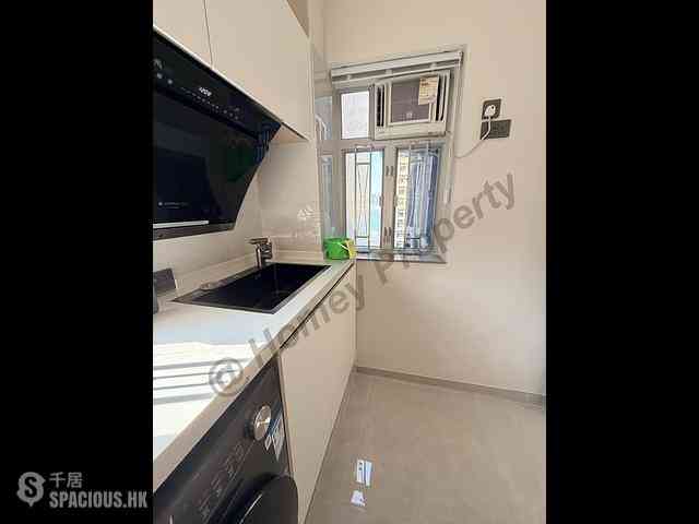 Causeway Bay - Lockhart House 07