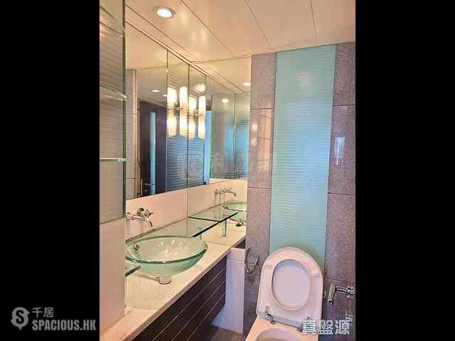West Kowloon - The Harbourside Block 1 07