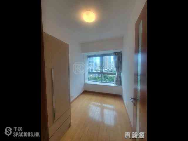 West Kowloon - The Harbourside Block 2 07