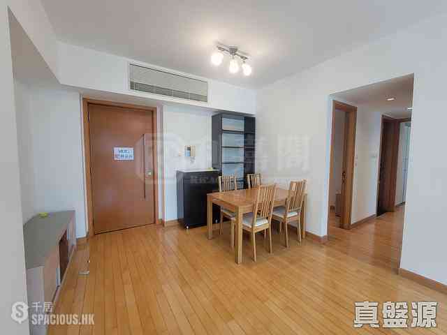 West Kowloon - The Harbourside Block 2 02