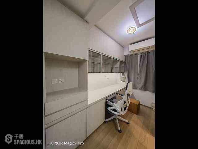 Wan Chai - Kin Lee Building 04