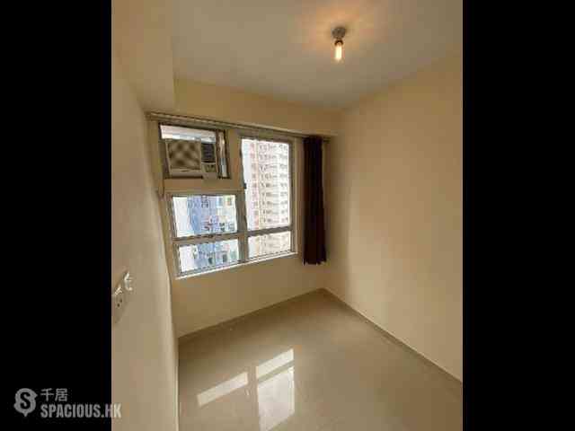 Tai Hang - Rich Building 04